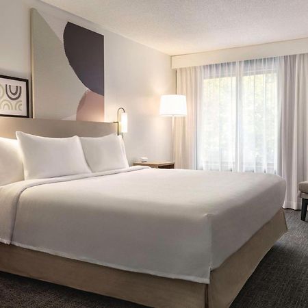 Spark By Hilton Mystic Groton Exterior photo