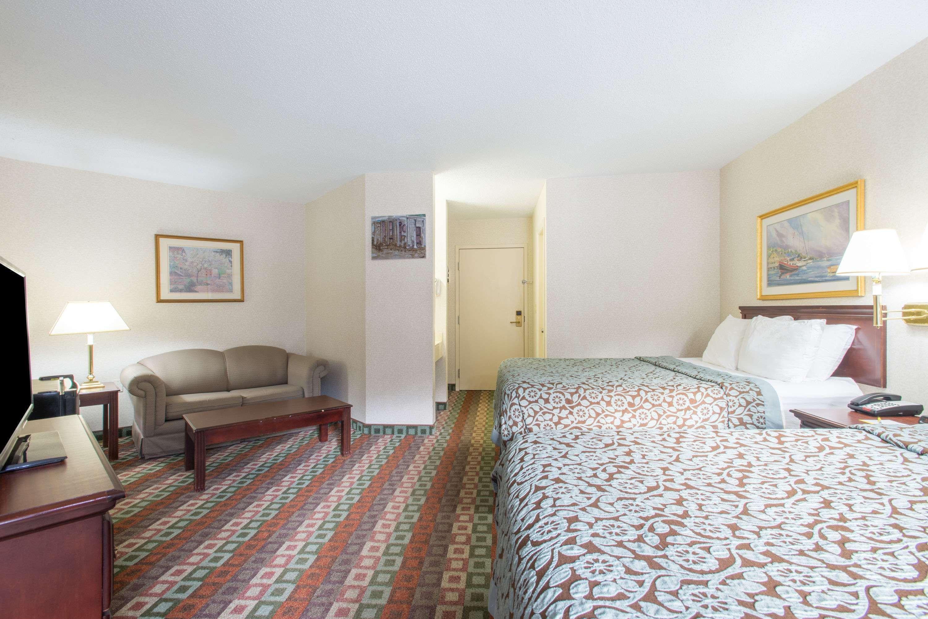 Spark By Hilton Mystic Groton Exterior photo