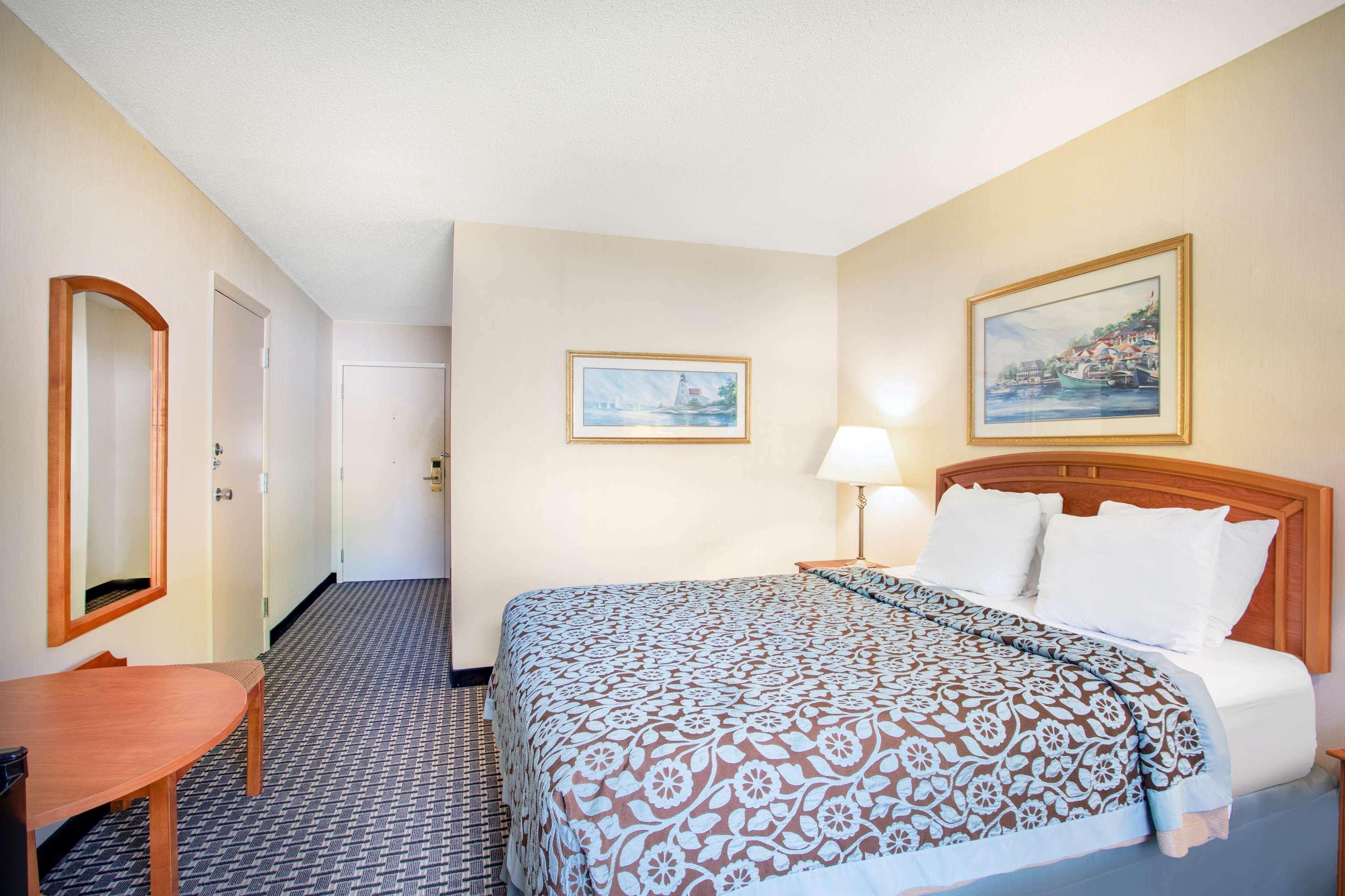 Spark By Hilton Mystic Groton Exterior photo