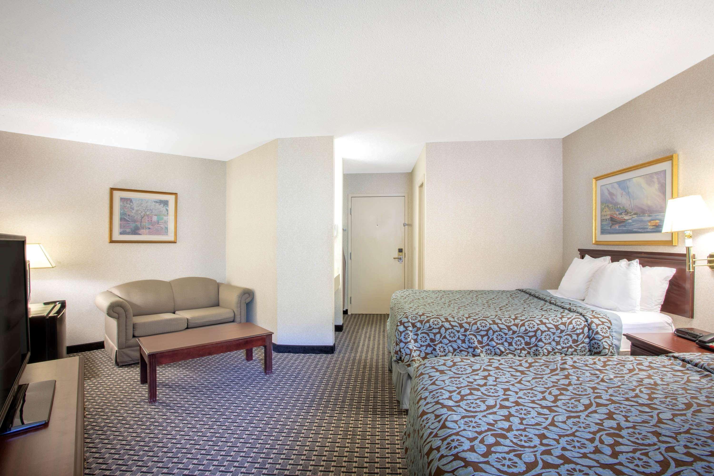 Spark By Hilton Mystic Groton Exterior photo