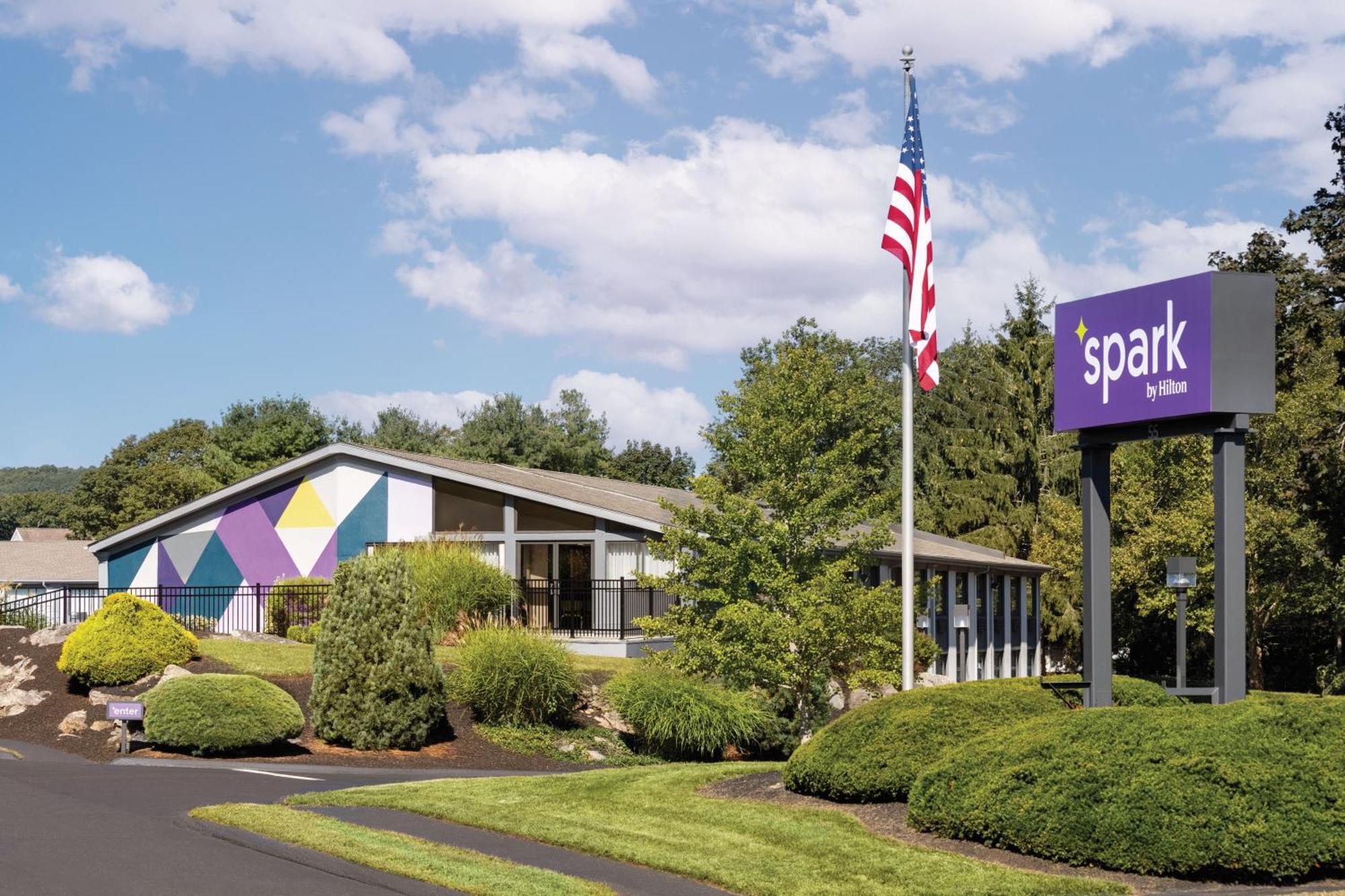 Spark By Hilton Mystic Groton Exterior photo