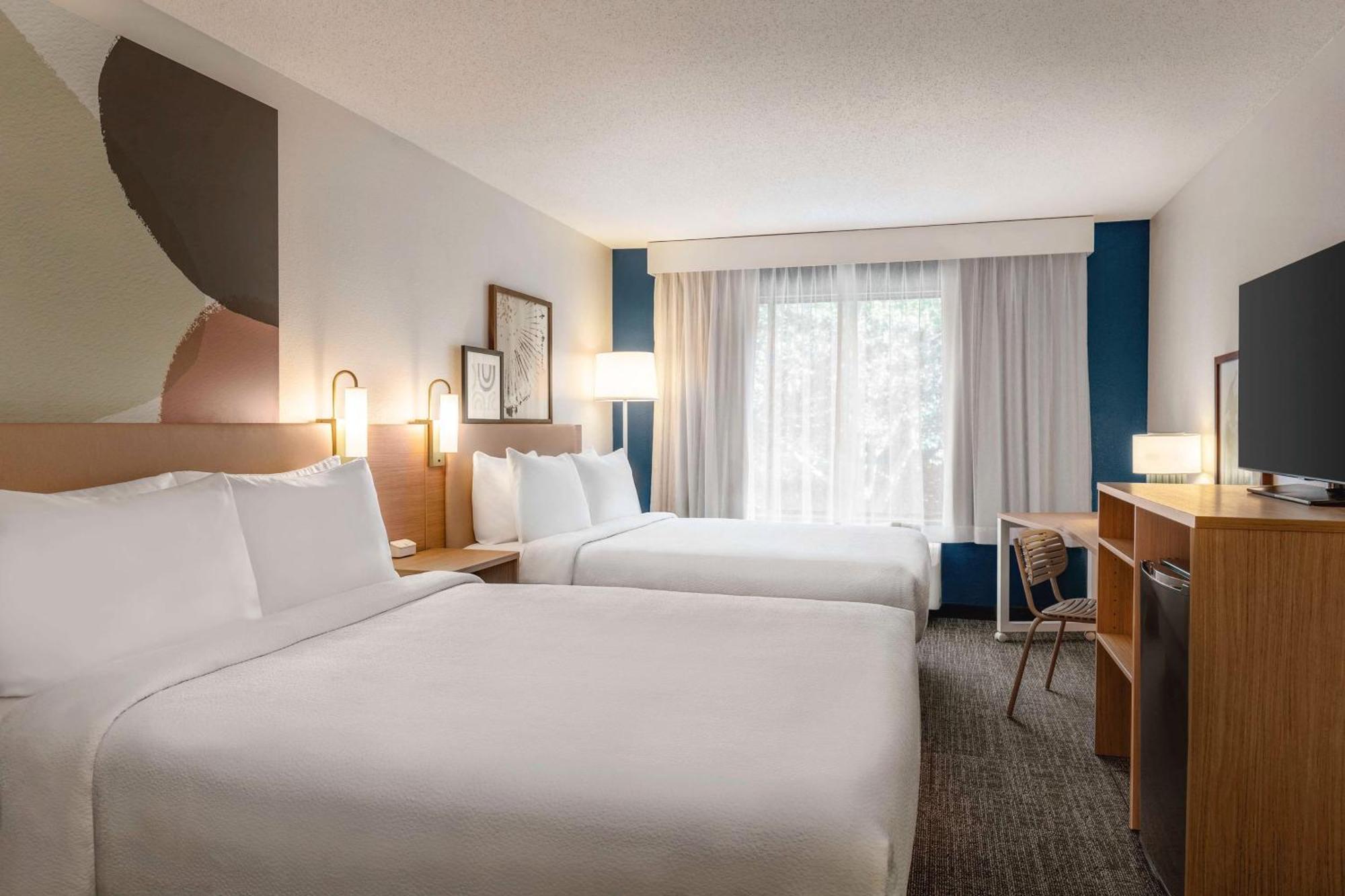 Spark By Hilton Mystic Groton Exterior photo