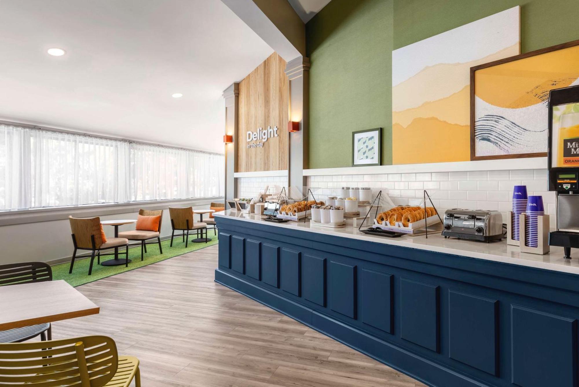 Spark By Hilton Mystic Groton Exterior photo
